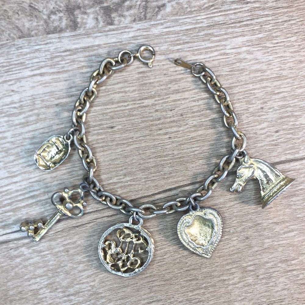 Vintage Charm Bracelet With Horse Key Heart Beetle And Letters - Picture 5 of 10